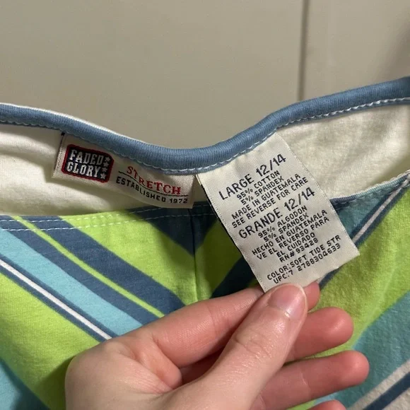 Faded Glory Women’s Green Blue White Chevron Tank Top size large 12/14 - Picture 2 of 4